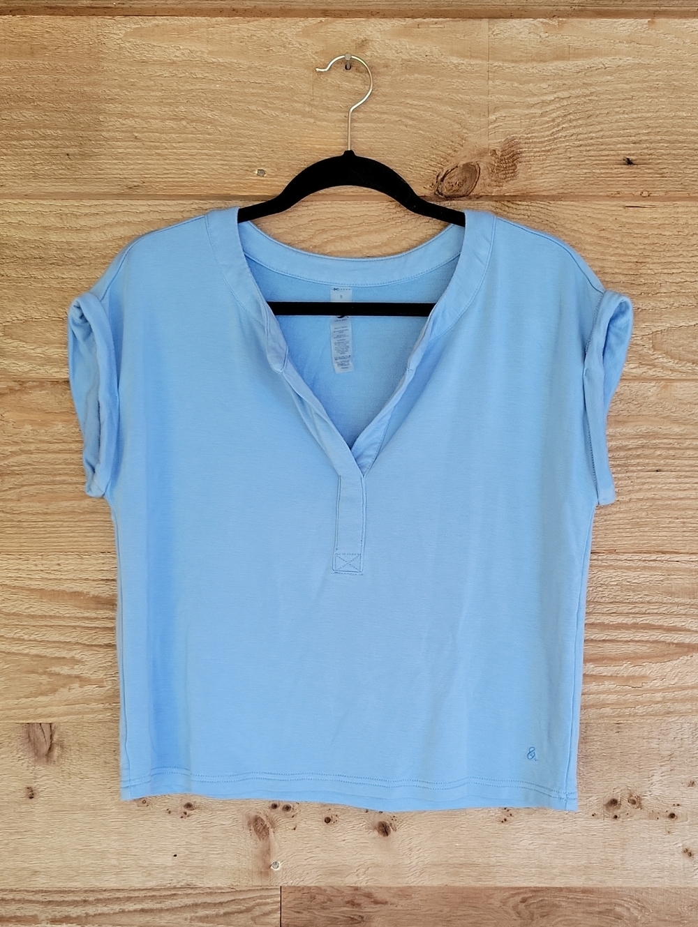 Lou & Grey Size Small Blue V-Neck Short Sleeve Tee
